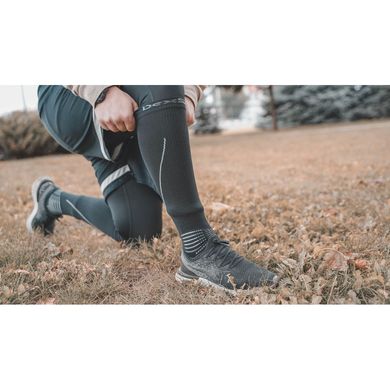 Купити Шкарпетки водонепроникні Dexshell Compression Mudder, р-р М, сірі в Україні