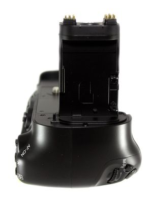 Купити Батарейний блок Meike Canon 7D MARK II (Canon BG-E16) (DV00BG0048) в Україні
