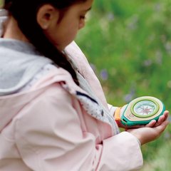 Купити Набір натураліста Hape Nature Fun Компас з карабіном (E5575) в Україні