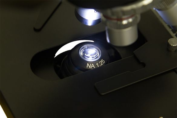 Купити Мікроскоп Levenhuk 700M, монокулярний в Україні