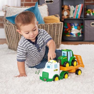 Купить Игрушечная техника John Deere Kids тягач и трактор со светом и звуком (47207) в Украине