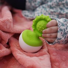 Купити Прорізувач-неваляшка Fat Brain Toys dimpl wobl зелений (F2173ML) в Україні