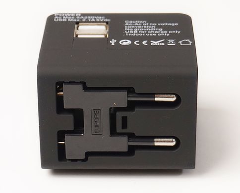 Купити Універсальний дорожній мережевий перехідник PowerPlant c USB 220V 6A (DV00DV5067) в Україні