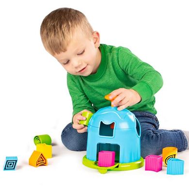 Купити Сортер Фабрика форм Fat Brain Toys Shape Factory (F267ML) в Україні