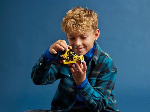 Купити Конструктор LEGO Technic Сверхмощный бульдозер 195 деталей (42163) в Україні