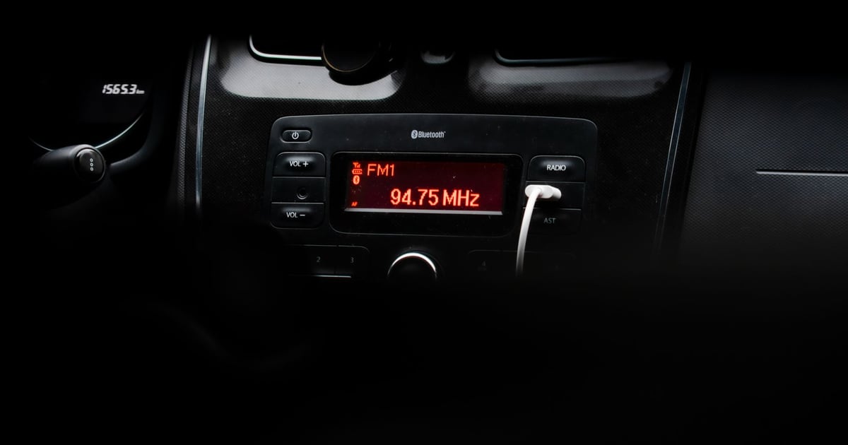 Чесний огляд: FM-трансмітер з Bluetooth