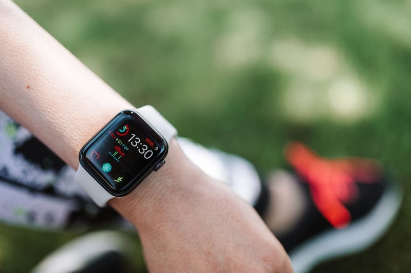 apple watch charging dock — приклад для огляду, фото 3