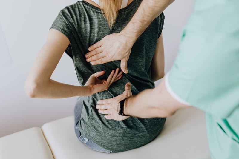 back brace support — ілюстрація до статті