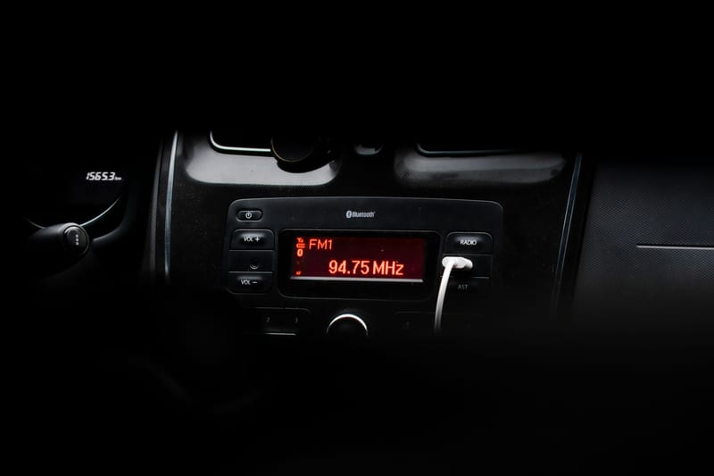 bluetooth fm transmitter — ілюстрація до статті