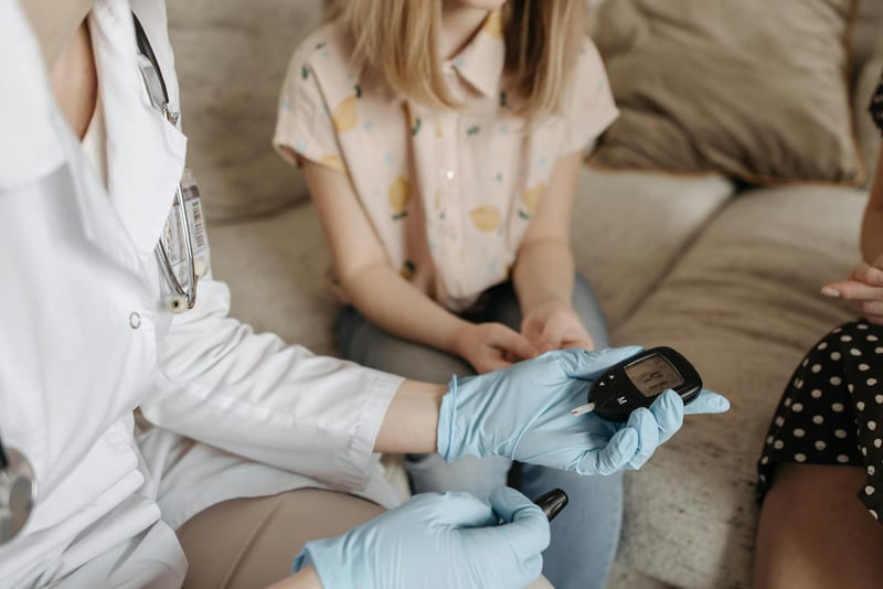 blood glucose meter — ілюстрація до статті