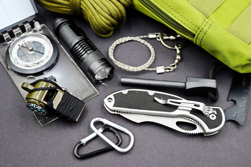 survival kit backpack — ілюстрація до статті