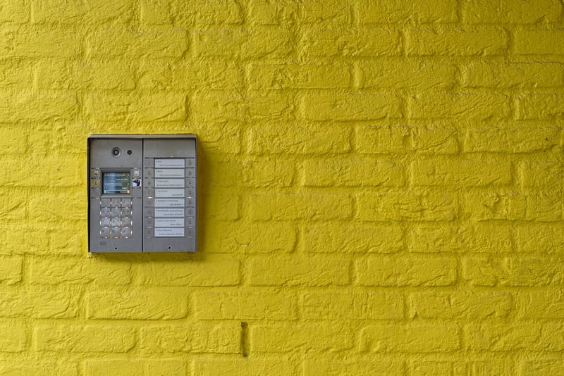 video intercom apartment eastern european person — приклад для огляду, фото 3