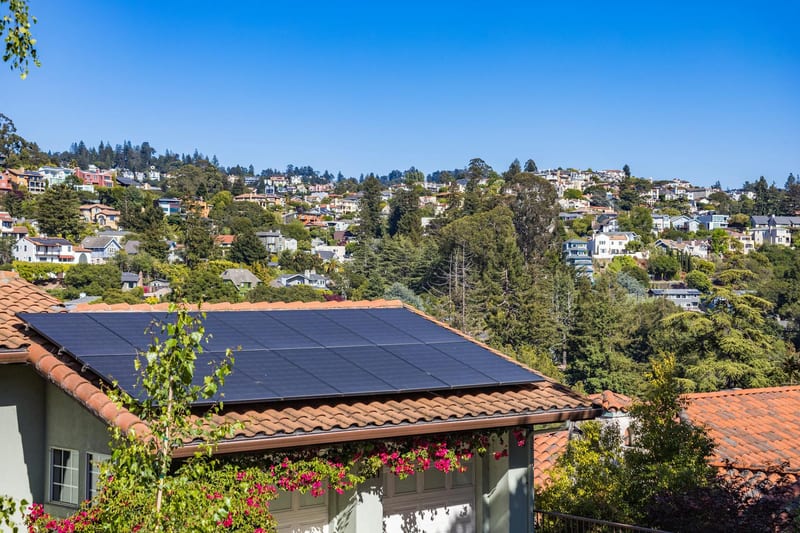 solar panel 400w home installation — ілюстрація до статті