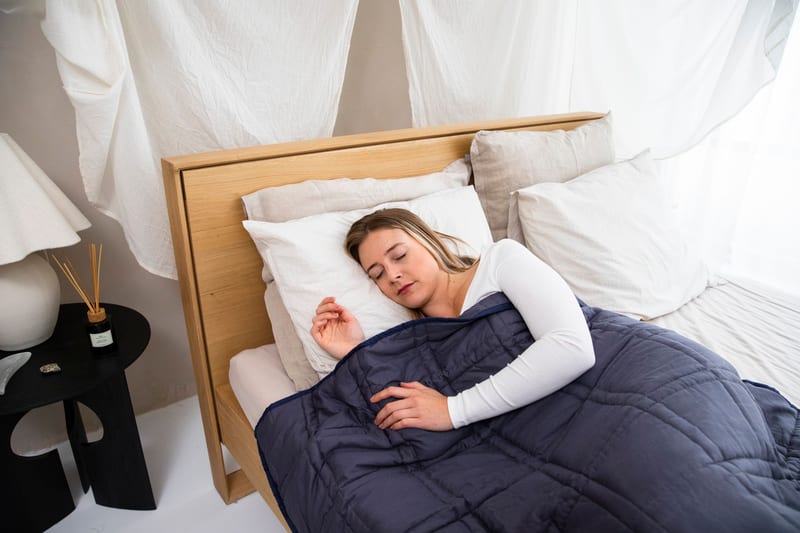 weighted blanket bedroom — ілюстрація до статті