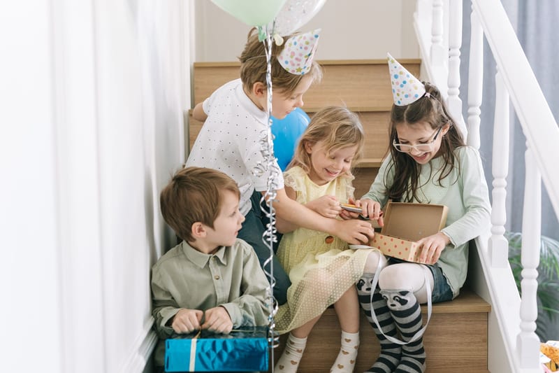 children birthday gifts — ілюстрація до статті