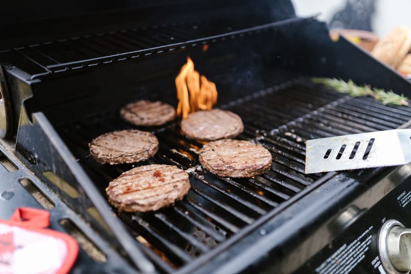 grill spatula cooking — ілюстрація до статті