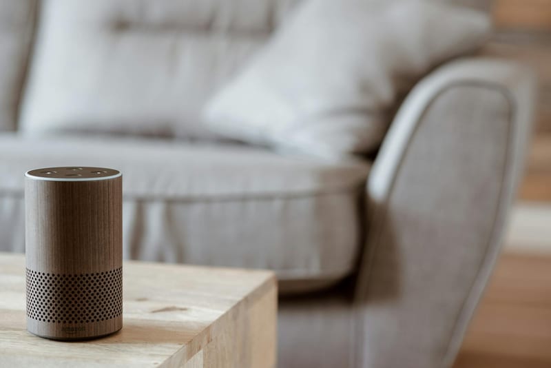 smart speaker living room — ілюстрація до статті