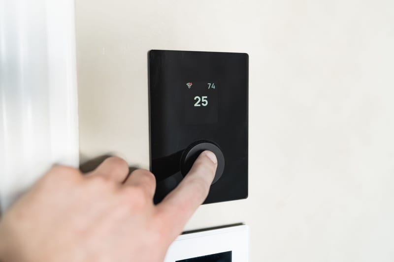 smart thermostat wall — ілюстрація до статті