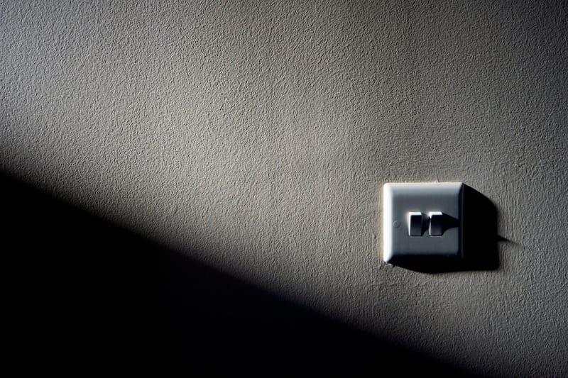 smart switch wall — ілюстрація до статті