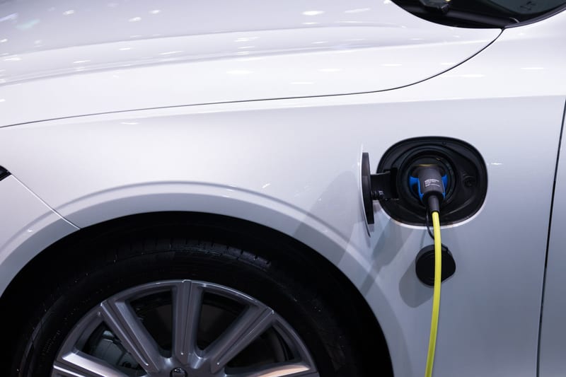 electric car charging — ілюстрація до статті