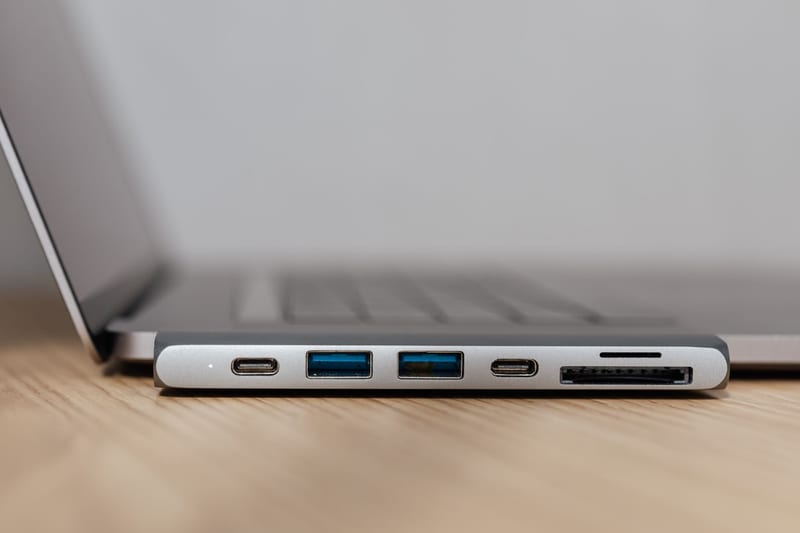 laptop usb hub — ілюстрація до статті