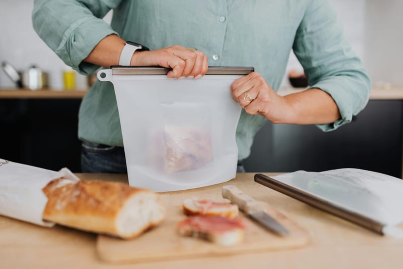 vacuum sealer food storage kitchen — ілюстрація до статті